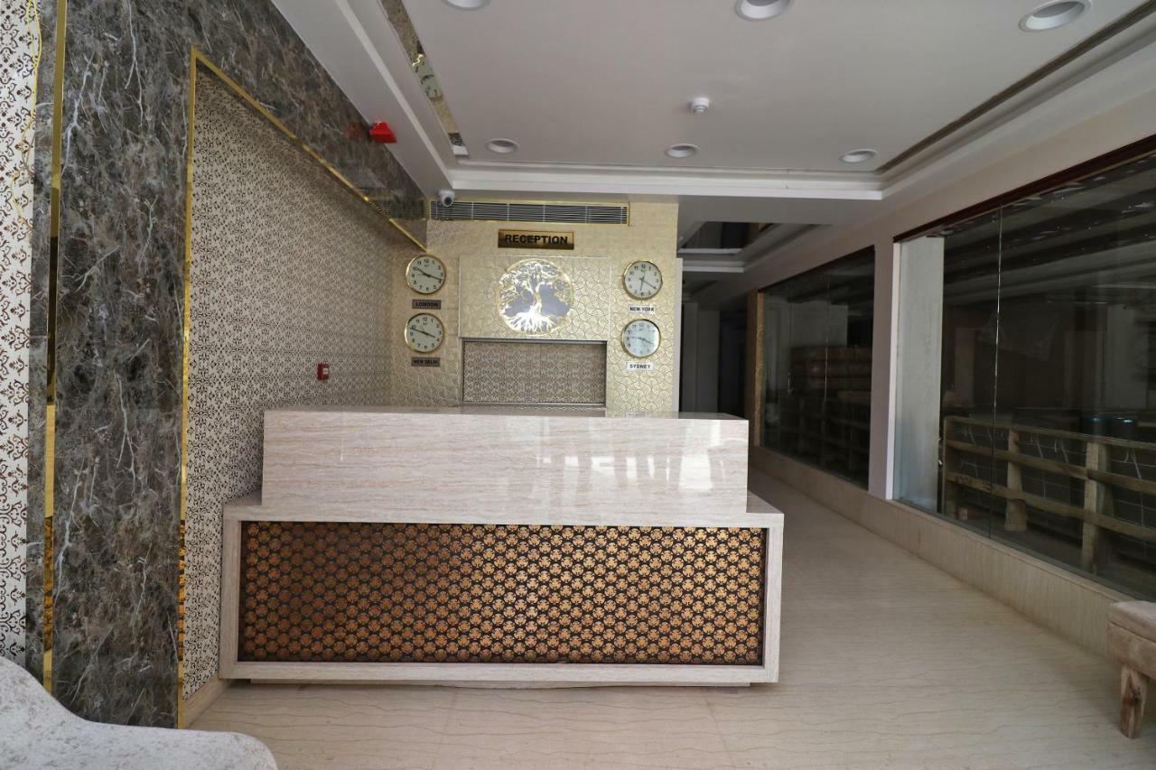 Capital O 37152 Naveen Continental Prayagraj Exterior photo